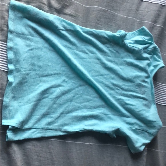 light blue tee - Picture 3 of 3
